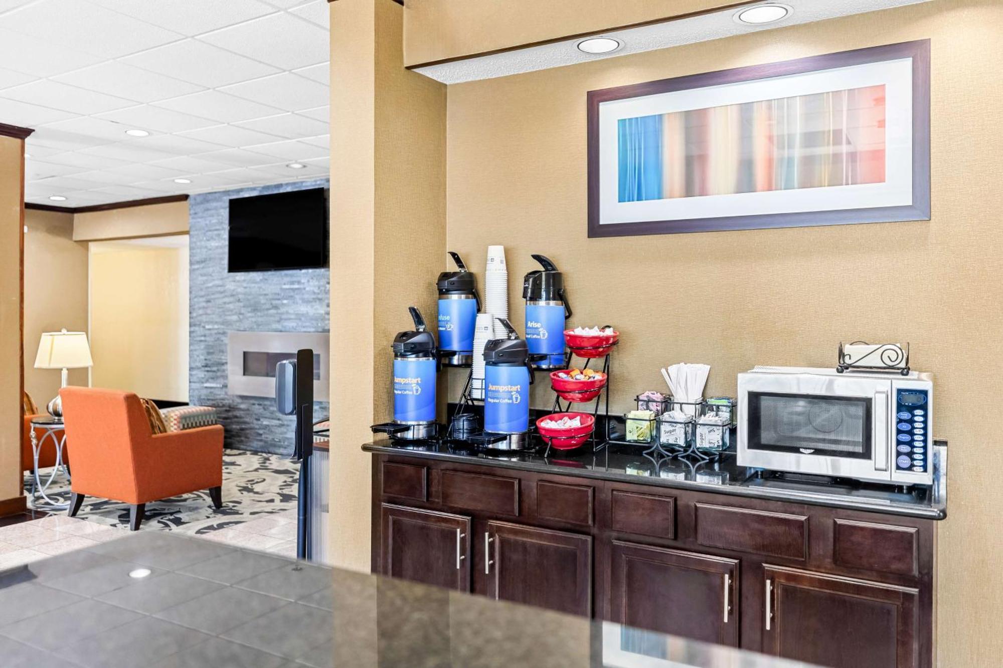 דולות' Best Western Gwinnett Center מראה חיצוני תמונה
