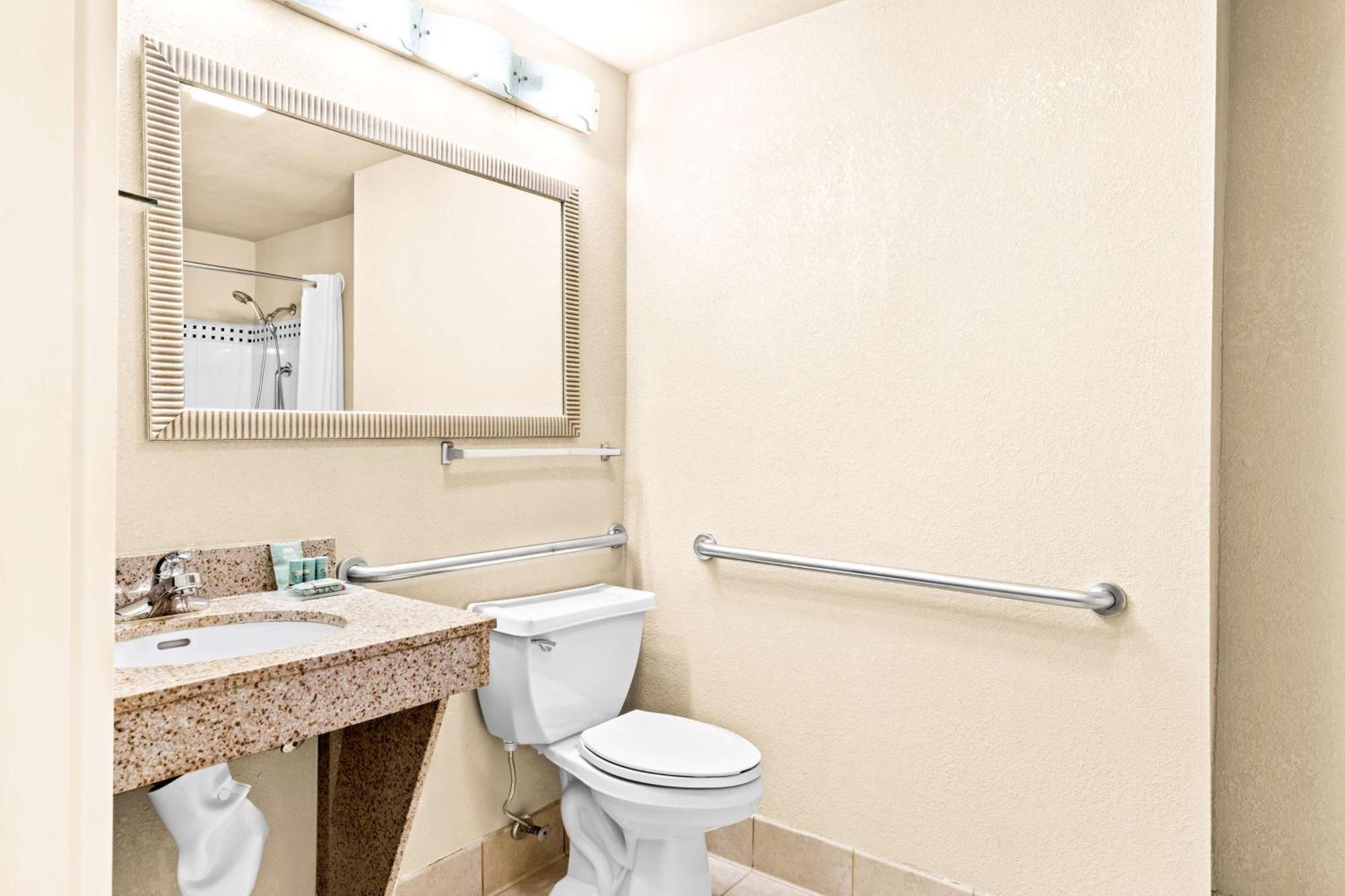 דולות' Best Western Gwinnett Center מראה חיצוני תמונה