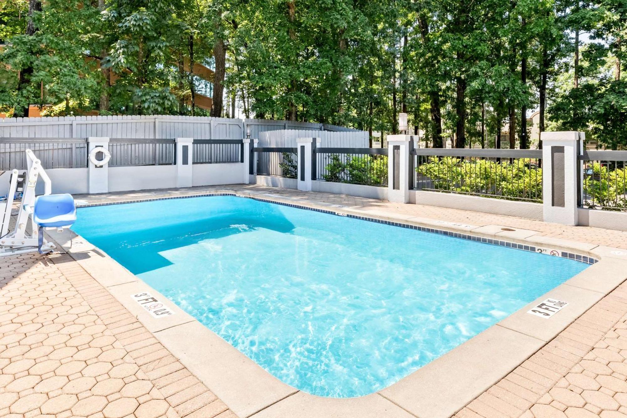 דולות' Best Western Gwinnett Center מראה חיצוני תמונה